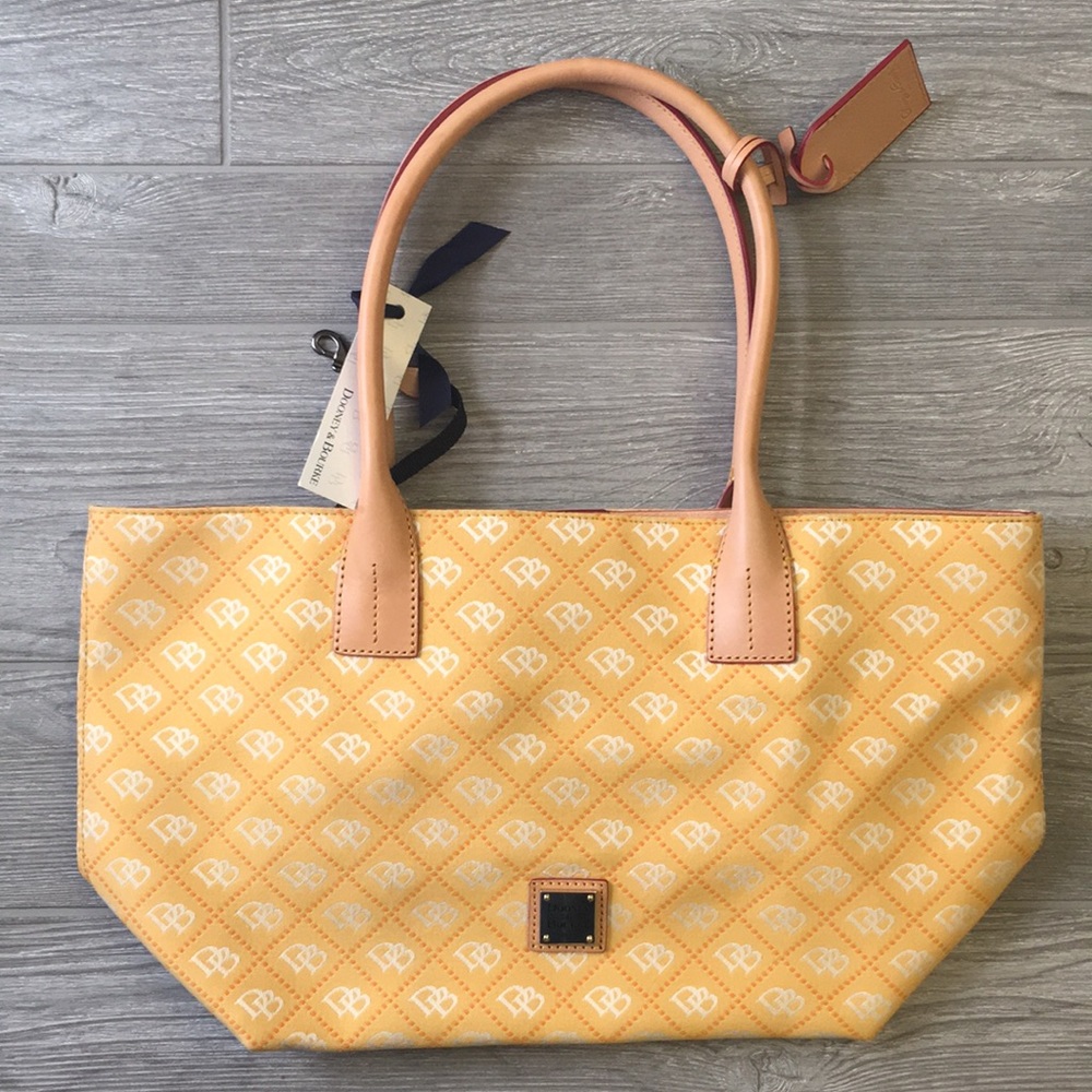 Dooney & Bourke